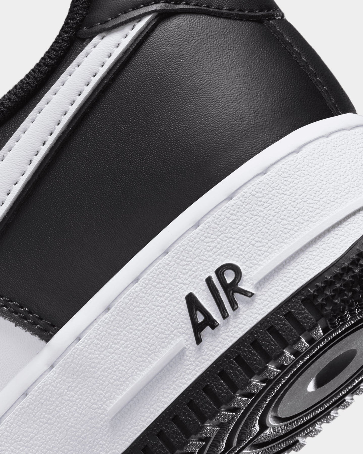 Nike Air Force 1 '07 "Panda" Black/White/Black