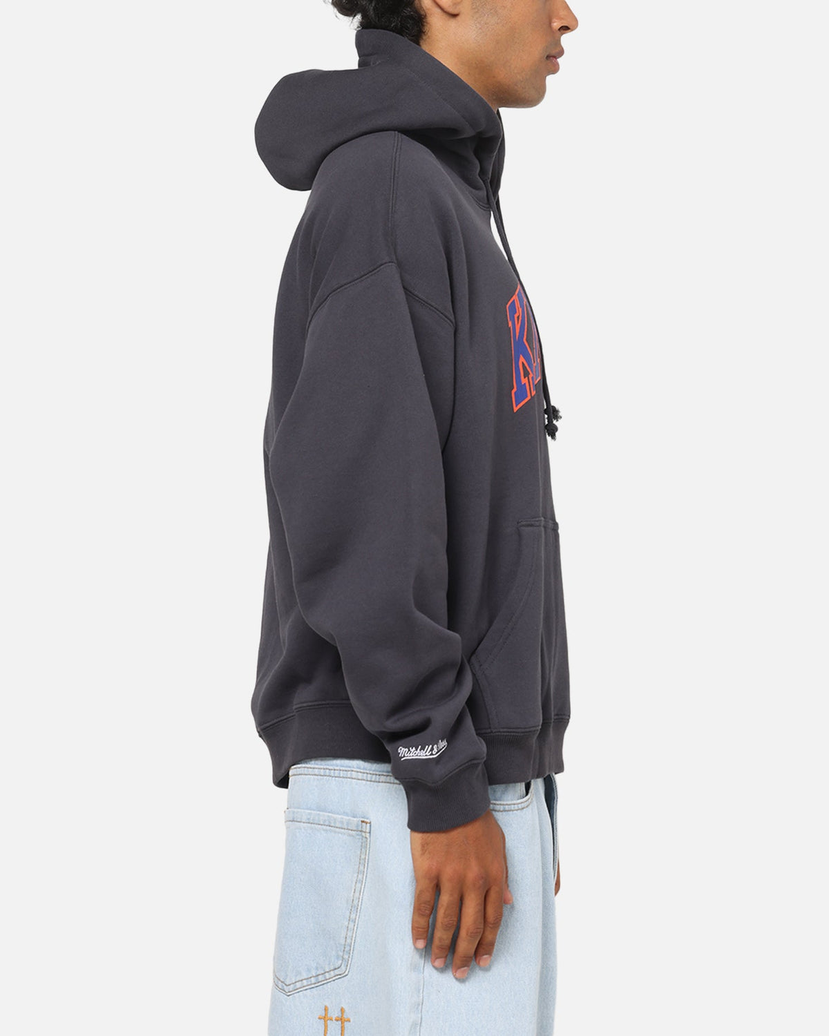 Mitchell & Ness New York Knicks Arch Hoodie Washed Black