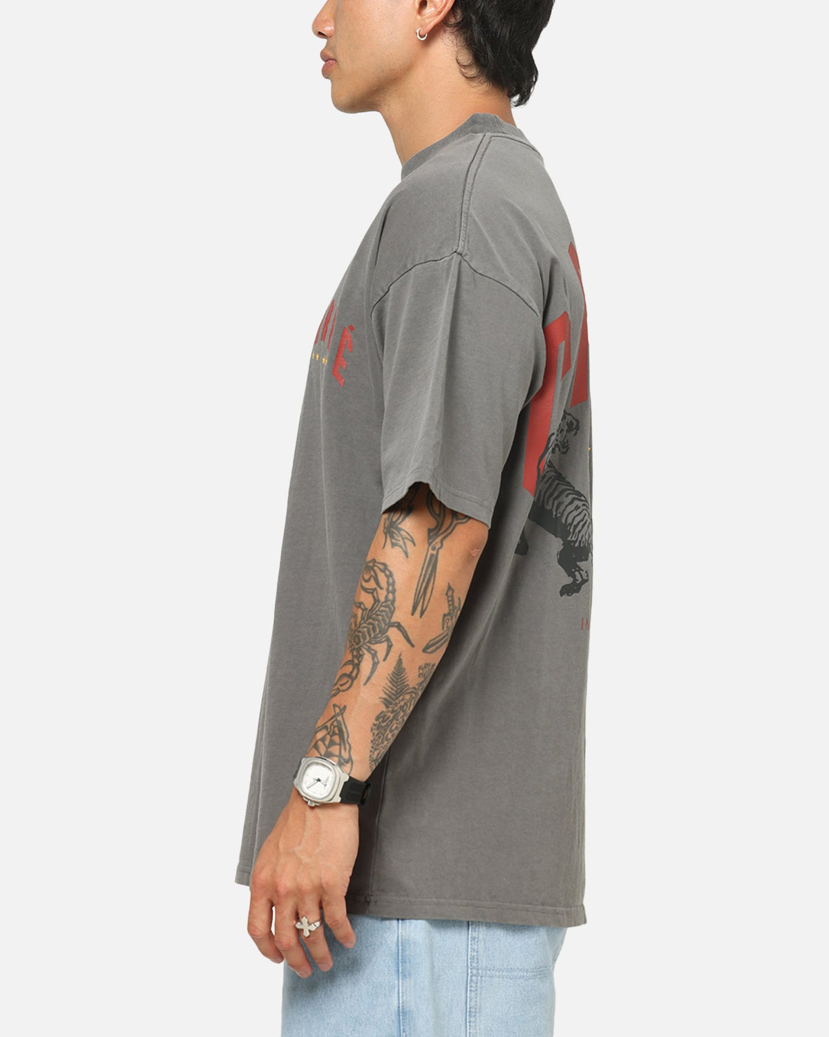 Carre Tiger Glow T-Shirt Washed Charcoal