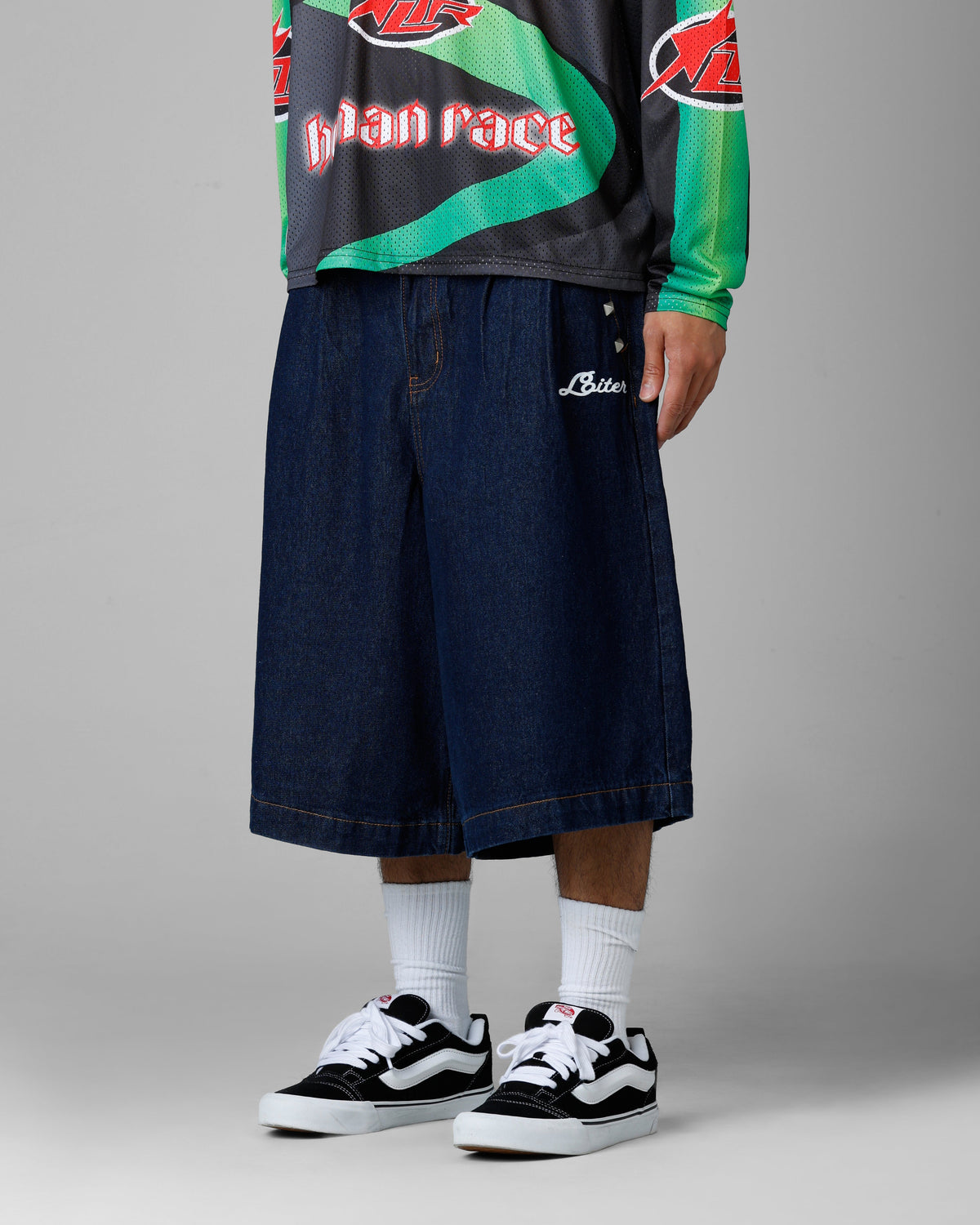 Loiter 3 Quarter Shorts Dark Indigo