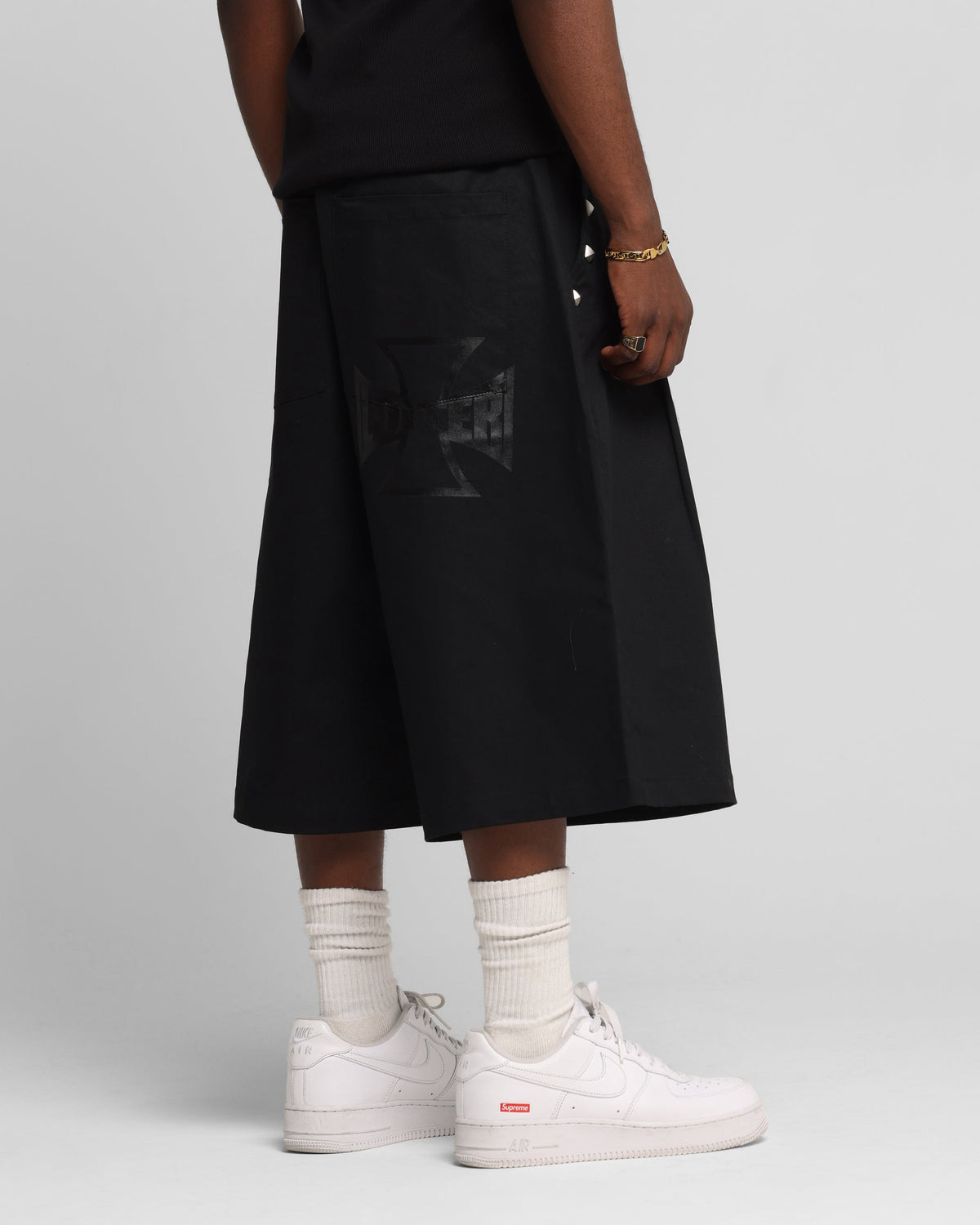 Loiter Chopper Baggy Shorts Black