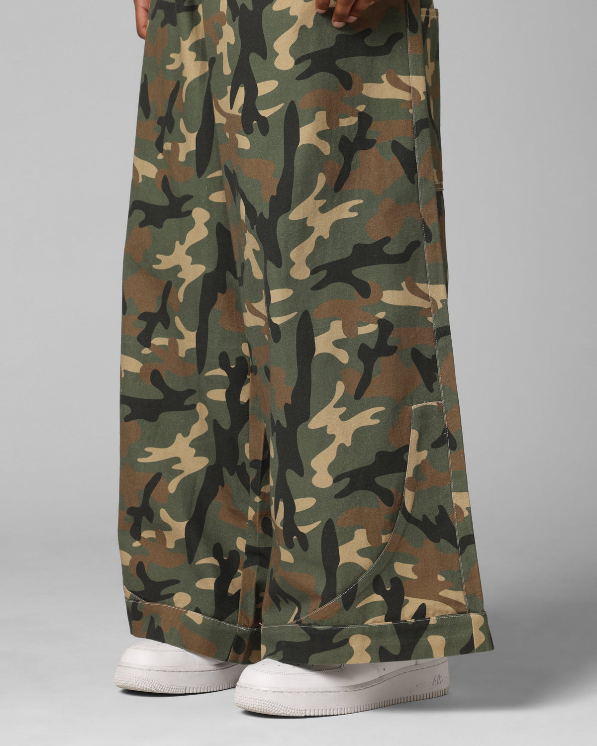 Loiter F-22 Raver Jeans Woodland Camo