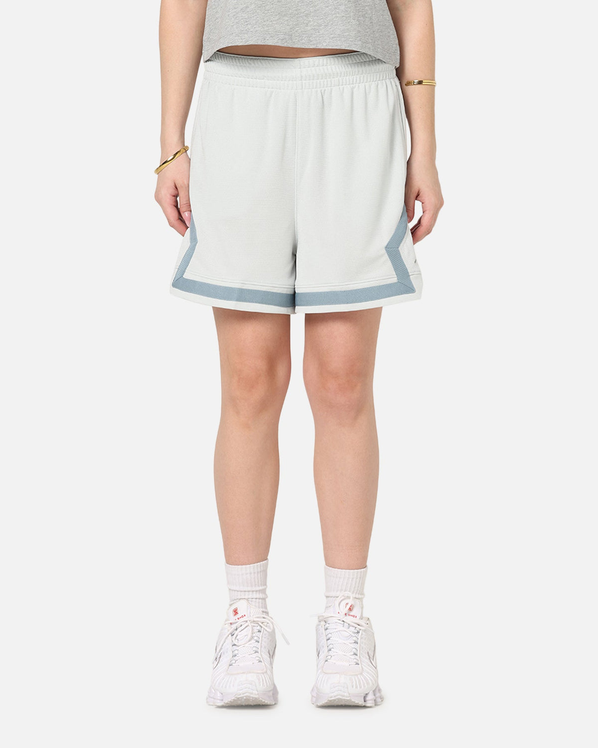 Jordan Women's Dri-FIT 4" Diamond Shorts Light Silver