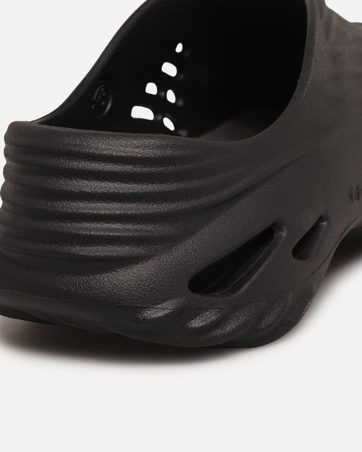 Crocs Echo Wave Black