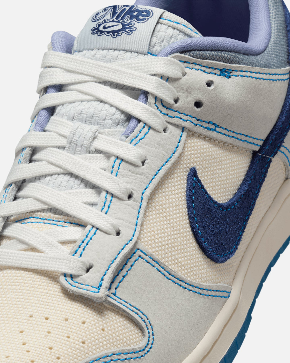 Nike Dunk Low Retro SE "Blue Void" Summit White
