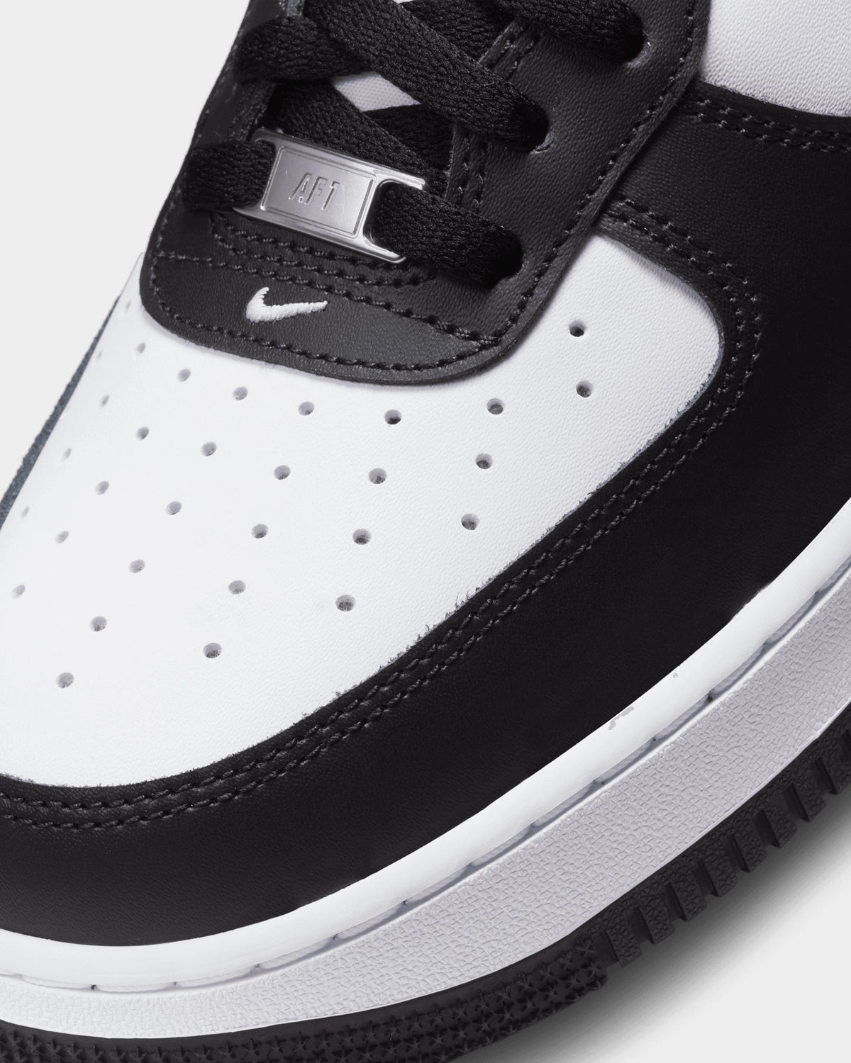 Nike Air Force 1 '07 "Panda" Black/White/Black