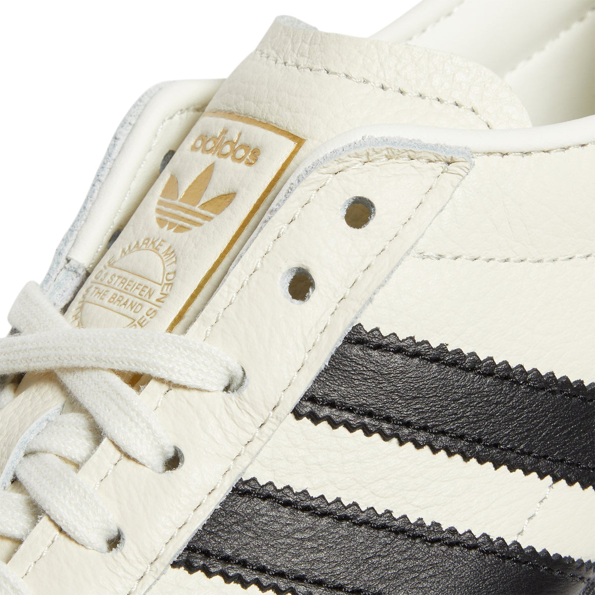Adidas Tokyo (Owhite/Cblack/Goldmt)
