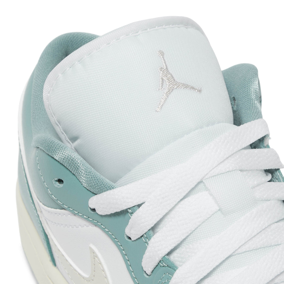 Nike Womens Air Jordan 1 Low (White/Light Orewood Brown/Cannon/Sail)