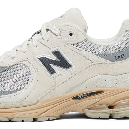New Balance 2002R (Linen/Rain Cloud/Black Cement)
