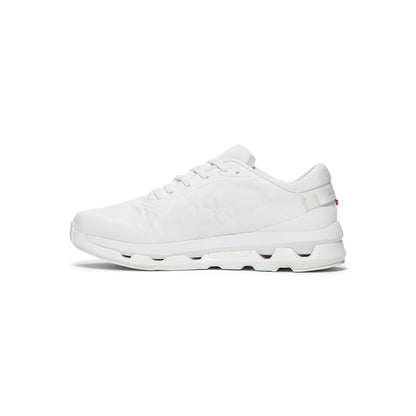 On Cloudzone (White)