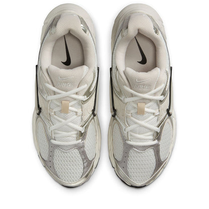 Women's Nike V5 RNR - Summit White/Light Orewood Brown