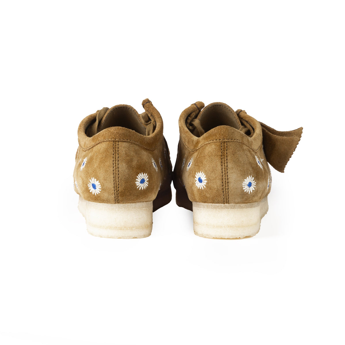 Clarks Wallabee Emb
