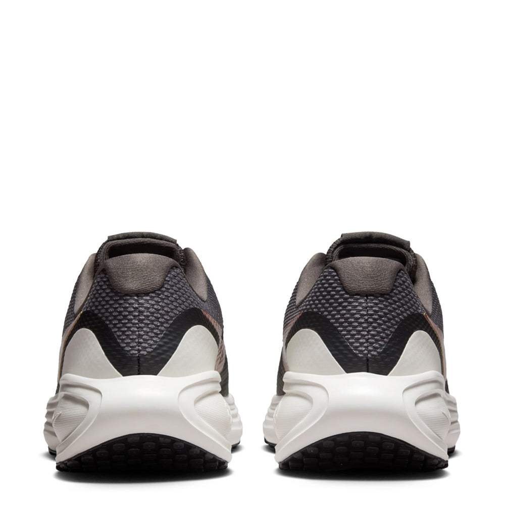 Revolution 8 - Womens