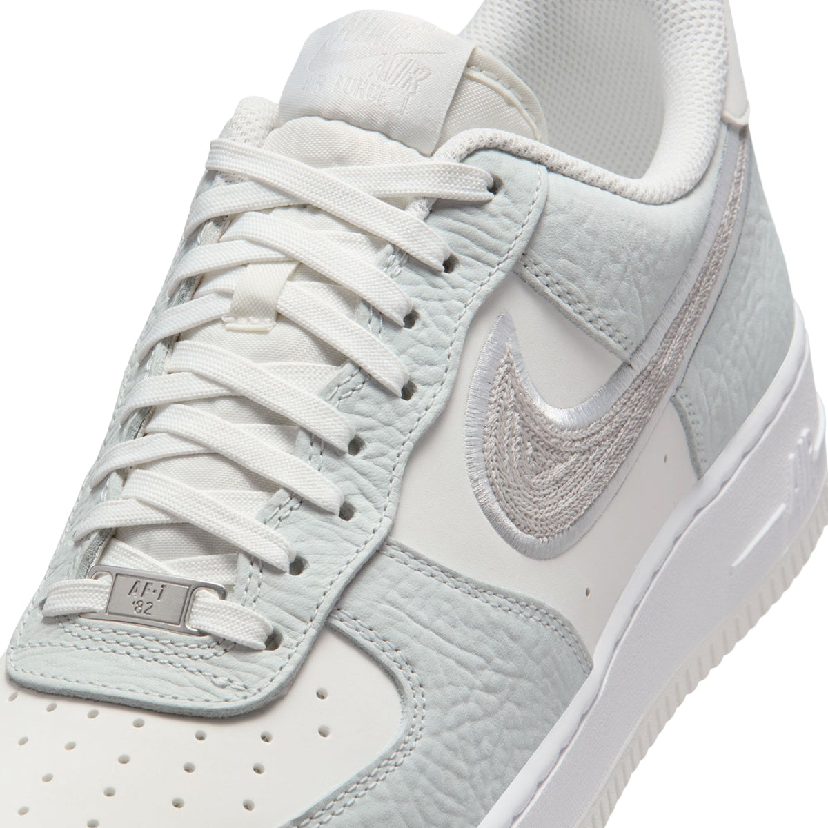 Nike Air Force 1 '07 Lv8 (Summit White/Vast Grey-White)