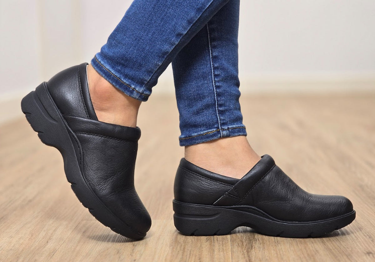 Align Indya Womens Slip On Leather Comfortable Arch Support Shoes