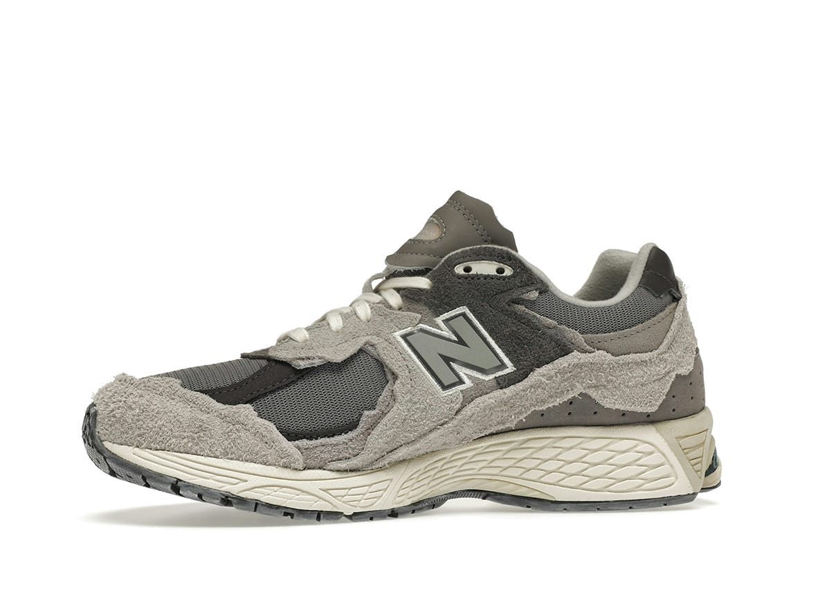 New Balance 2002R Protection Pack Rain Cloud: Retro Sneaker with Modern Comfort