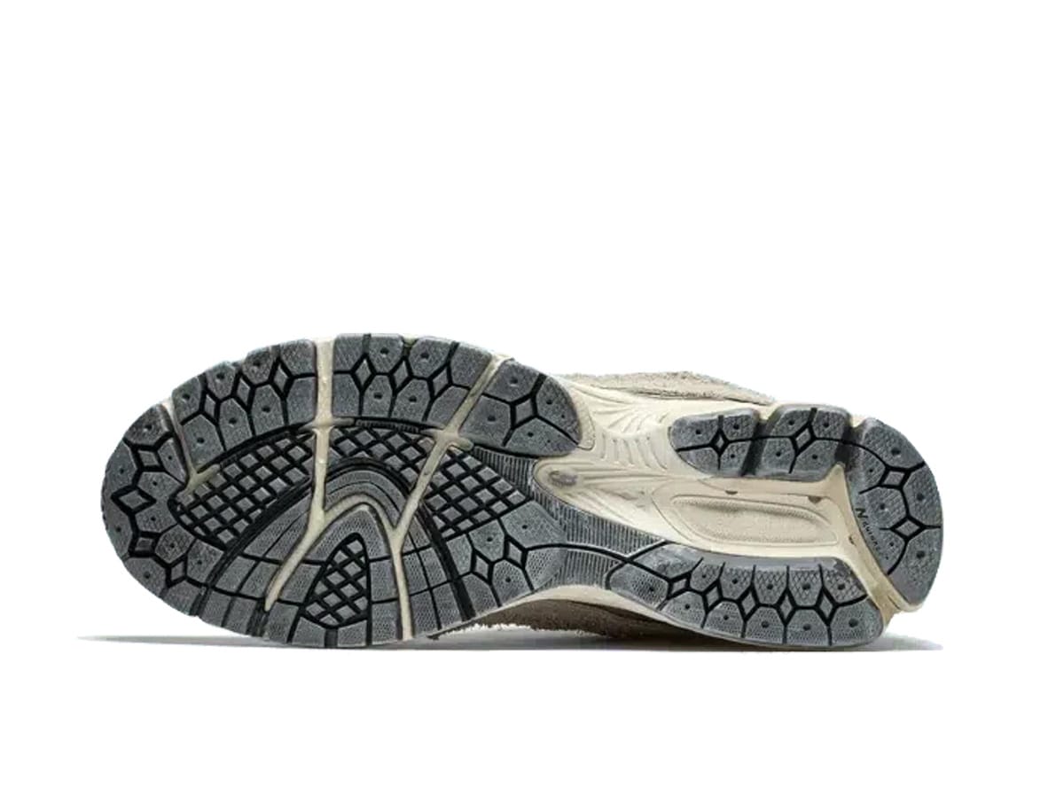 New Balance 2002R Protection Pack Rain Cloud: Retro Sneaker with Modern Comfort