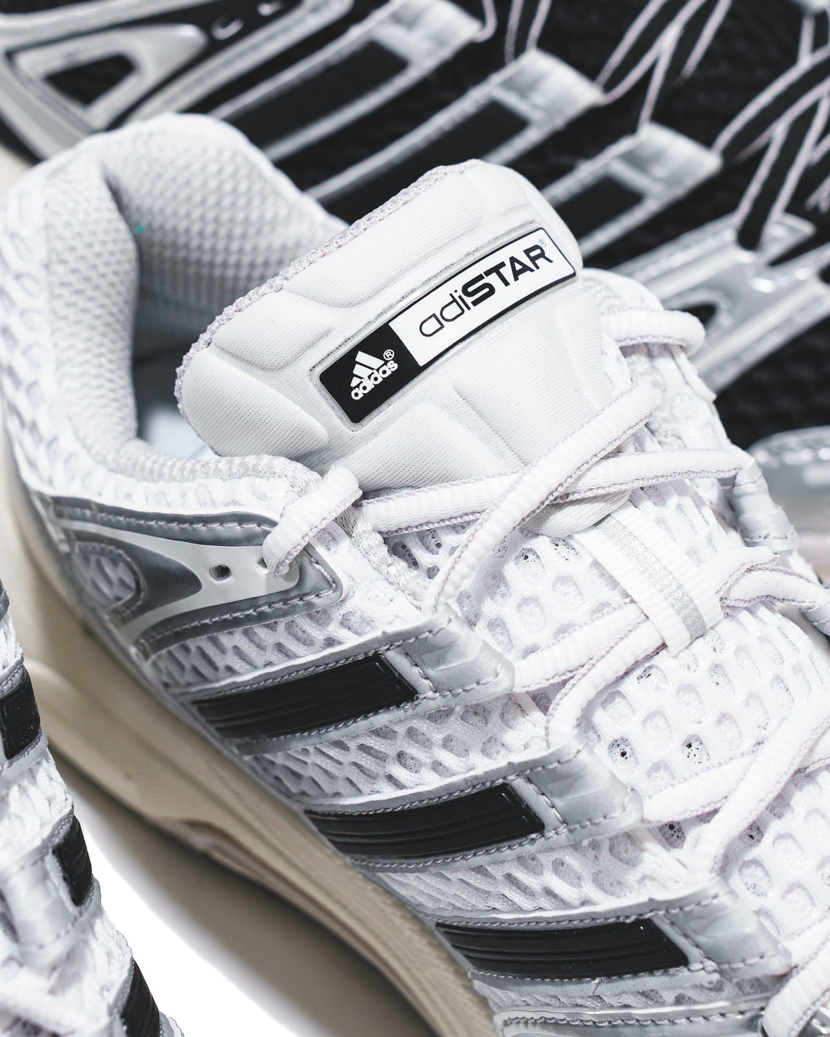 Adidas Men ADISTAR CONTROL 5 Silver Grey KI6120